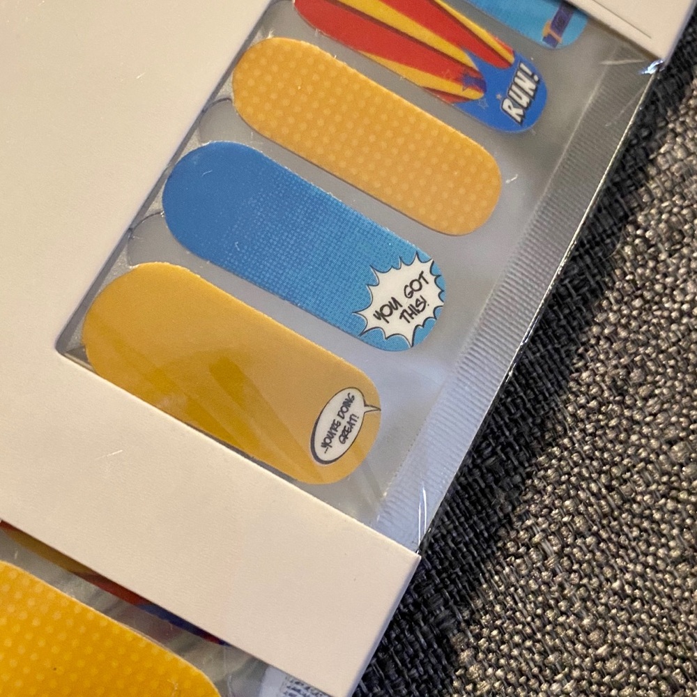 Comic Book Nail Wraps - Picture 5 of 5